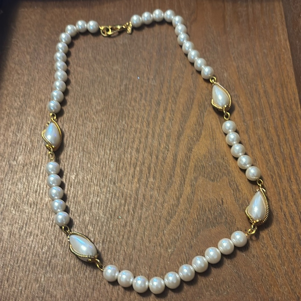 Vintage Signed LR (Lady Remington) Simulated Pearl, 24” Necklace